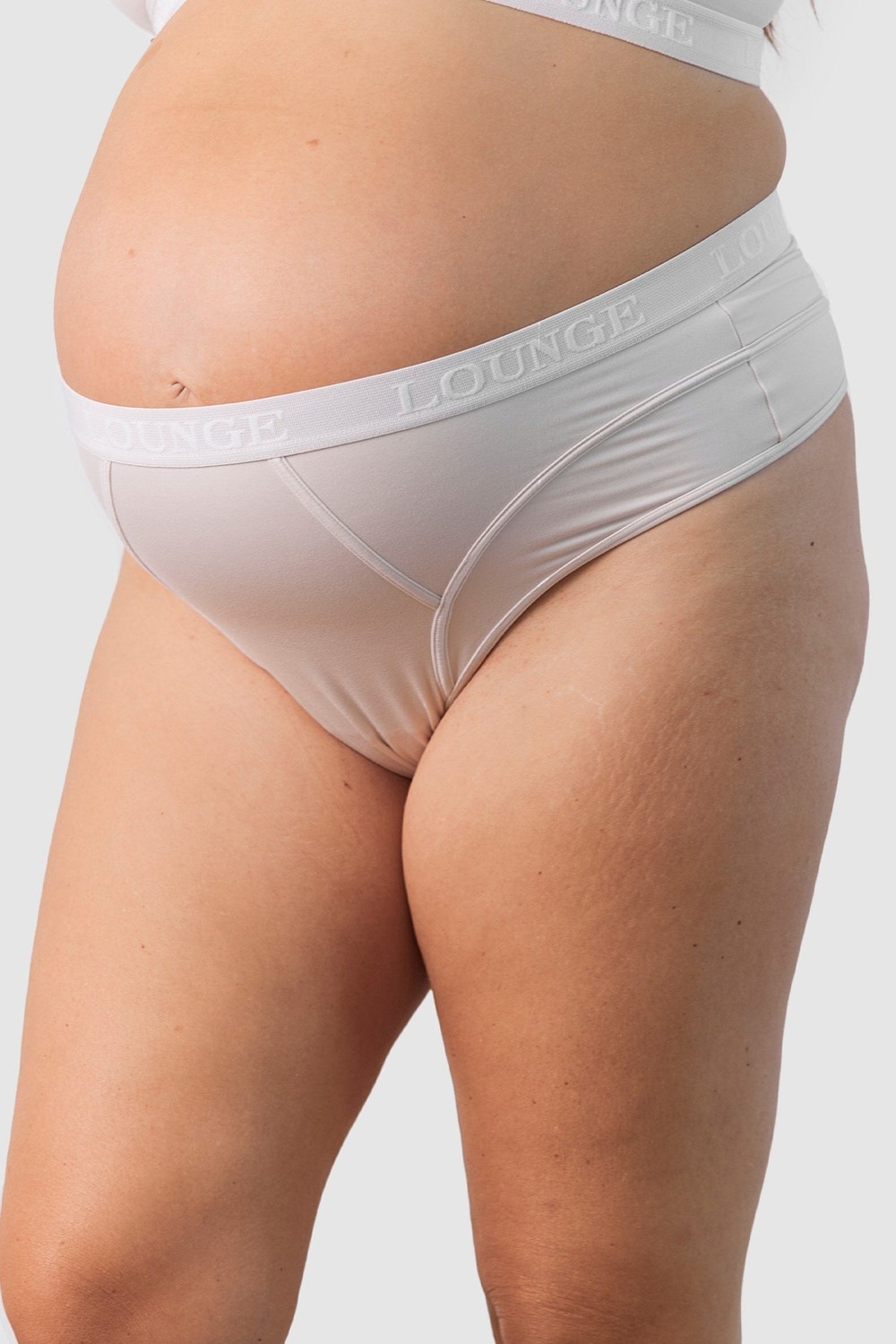 Lounge Underwear Nurture String Room | MP3276401